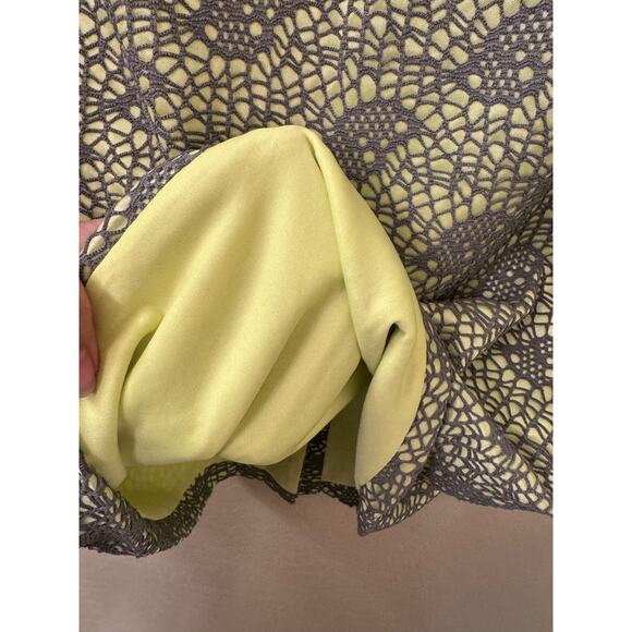 Mossimo Green and Grey Straight Pencil Lace Skirt Back Slit Stretch Size Large - Picture 4 of 9